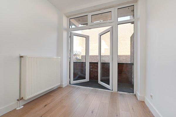 Medium property photo - Velpsestraat 107, 2573 SG Den Haag